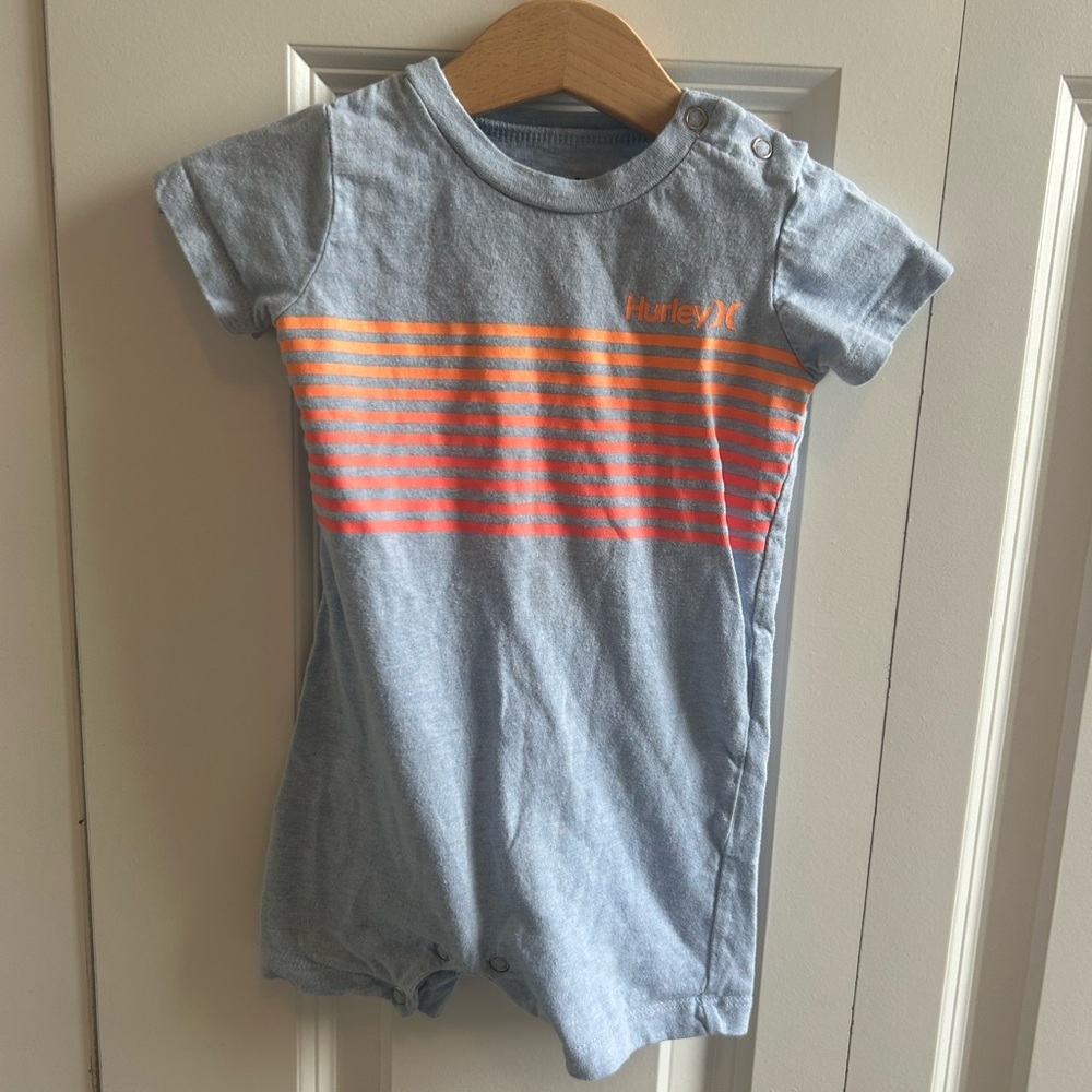 Hurley romper size 12 months - Picture 1 of 4